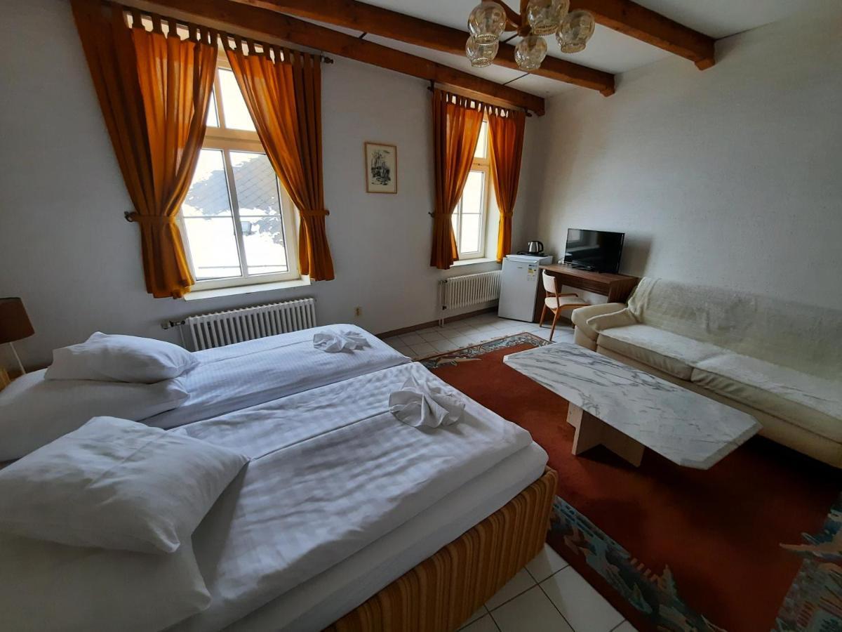 Hotel Koruna Jesenik Ngoại thất bức ảnh