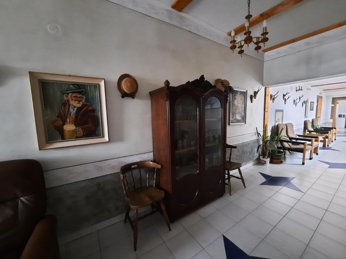 Hotel Koruna Jesenik Ngoại thất bức ảnh
