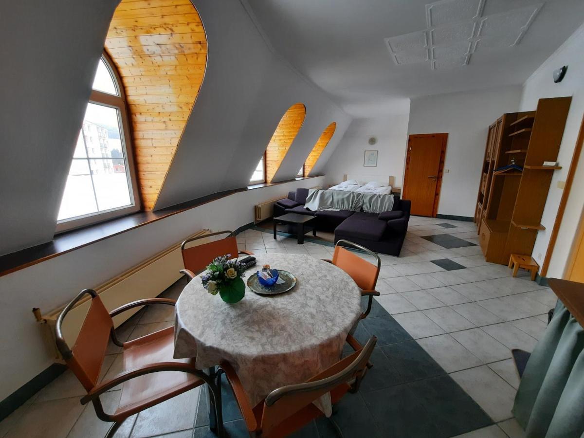 Hotel Koruna Jesenik Ngoại thất bức ảnh