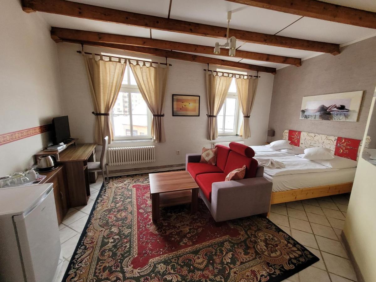 Hotel Koruna Jesenik Ngoại thất bức ảnh