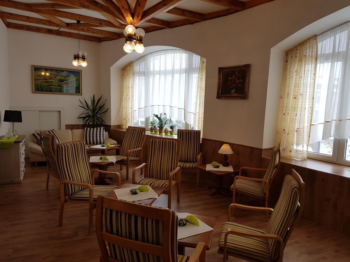 Hotel Koruna Jesenik Ngoại thất bức ảnh