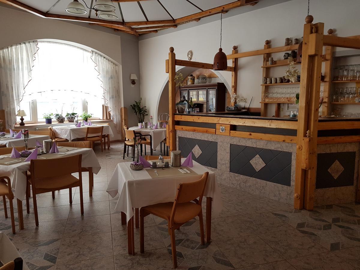 Hotel Koruna Jesenik Ngoại thất bức ảnh